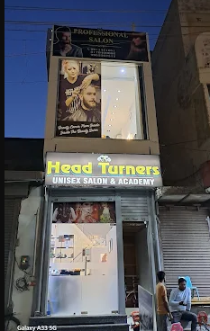 Head Turners Unisex Salon